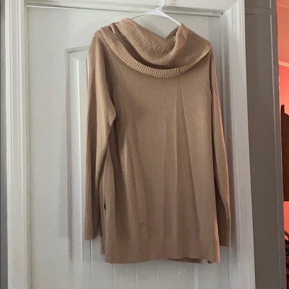 Crown & Ivy Sweater - Picture 2 of 3